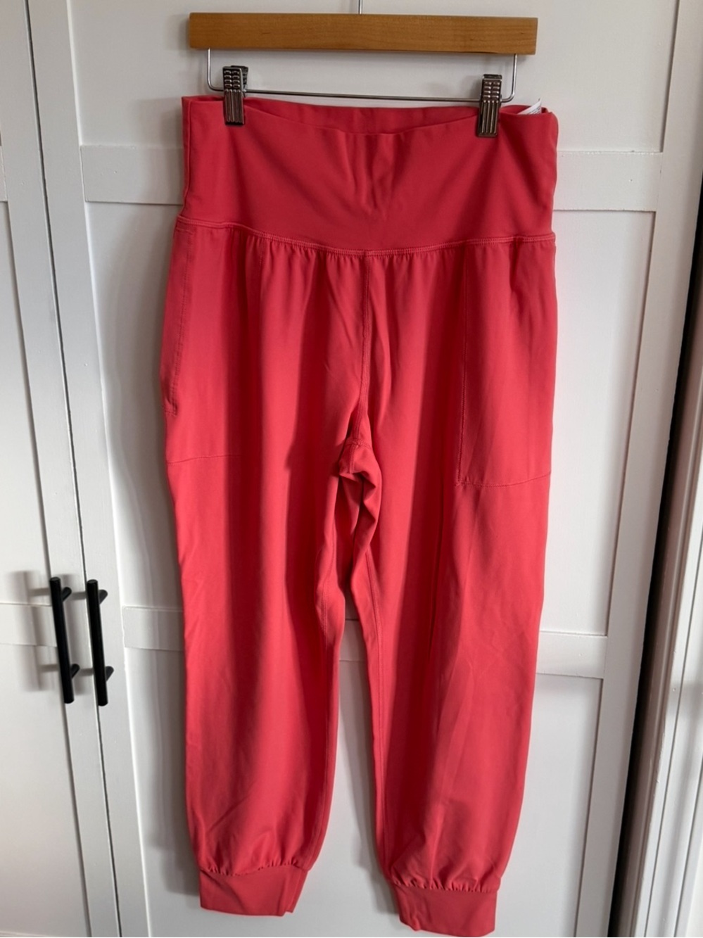 Athleta Coral Pink Jogger Sweatpants